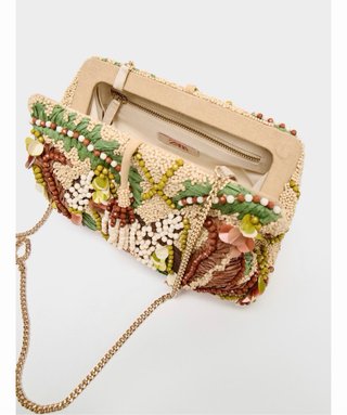 Bolso de mano bordado