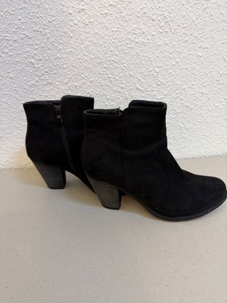 Botines de ante negro talla 37