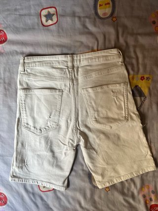 2 Vaqueros Cortos Bershka
