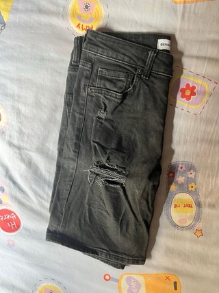 2 Vaqueros Cortos Bershka