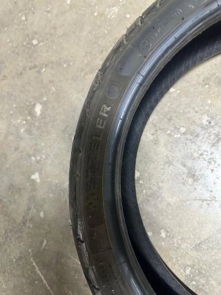 Cauchos de moto usados