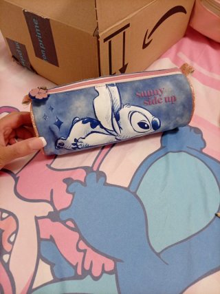 Mochila negra y rosa de Stitch No hago envíos
