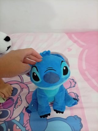 Mochila negra y rosa de Stitch No hago envíos