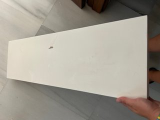 Estante recibidor con cajón madera blanca.