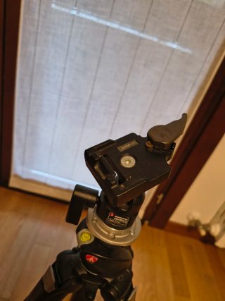 Treppiede Manfrotto 055XPROB + Testa 484RC2