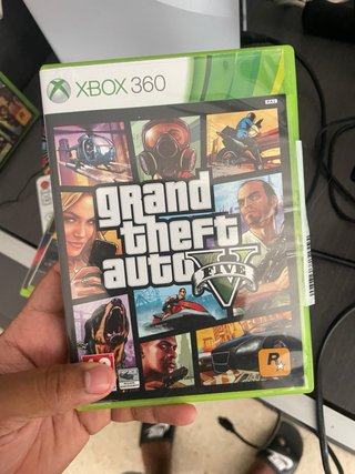 Xbox 360 con 5 juegos