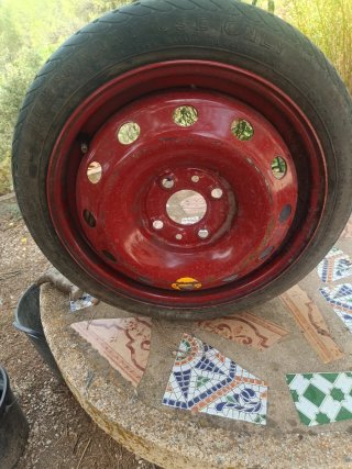 Rueda de repuesto T105/70R14