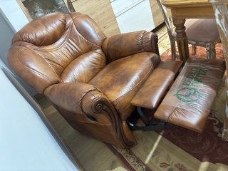 Sillón Reclinable Cuero Pedro Ortiz