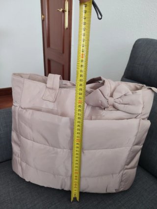Bolso tote acolchado con lazo