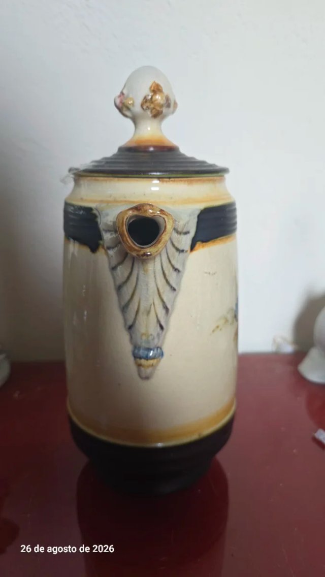 Jarra de porcelana Antonio Peyro