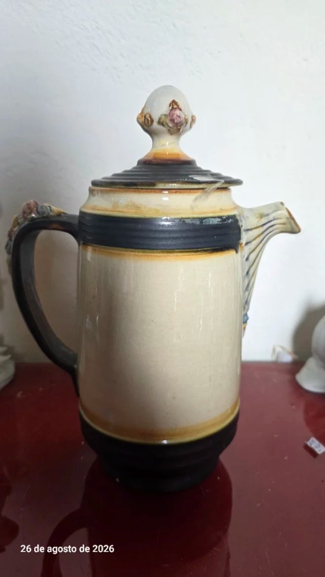 Jarra de porcelana Antonio Peyro