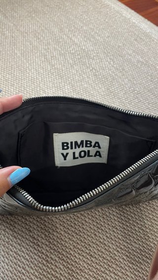 Bolso mano Bimba y Lola negro