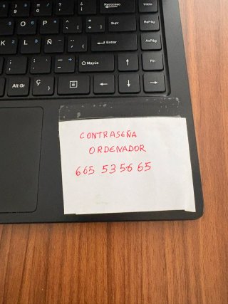 Portátil OM Negro