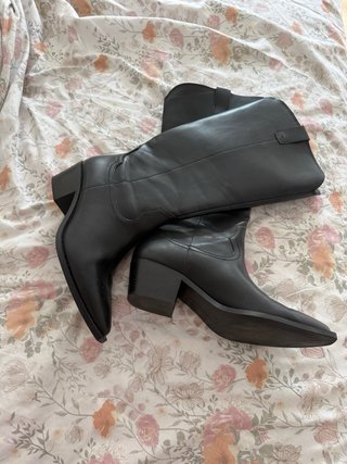 Botas altas negras