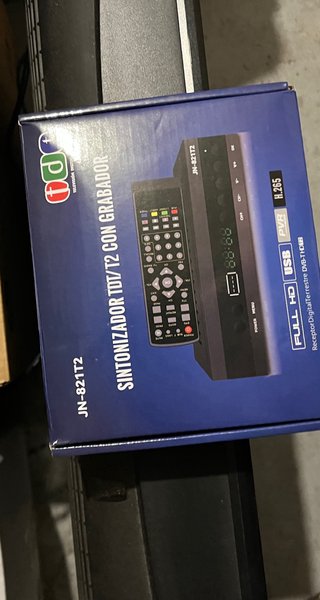 Televisor Panasonic Negro con decodificador
