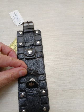 Brazalete Fossil Negro Cuero
