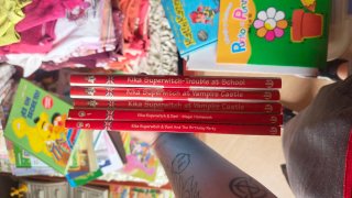 Kika Superwitch varios libros