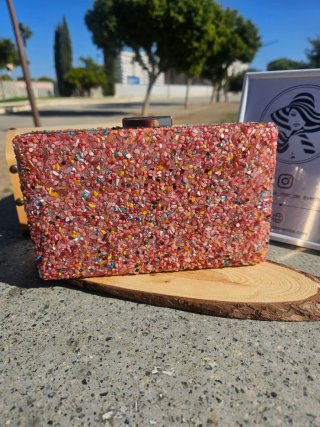 Bolso de fiesta multicolor con pedrería