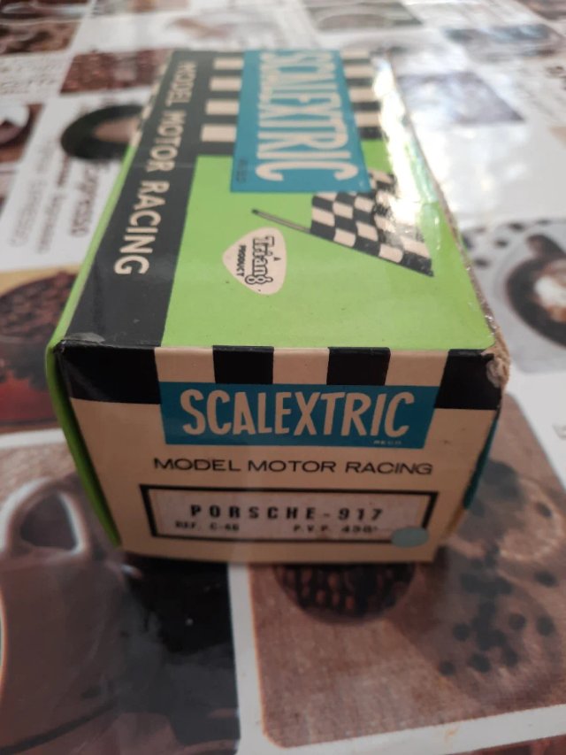 PORSCHE 917 SCALEXTRIC VERDE CLARO. CAJA INSCRIPCI