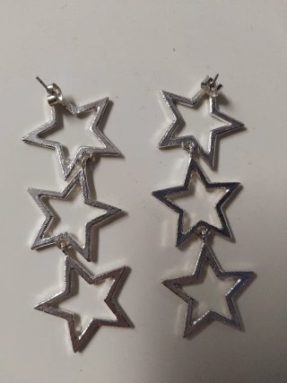 Pendientes largos de estrellas con diamantes