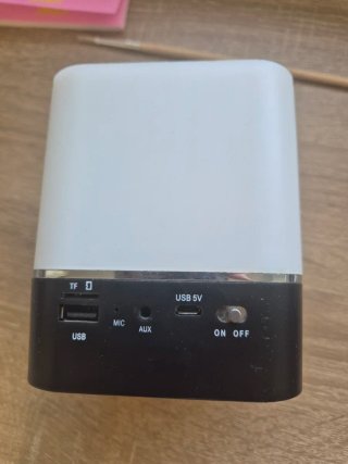 Despertador con luz y radio