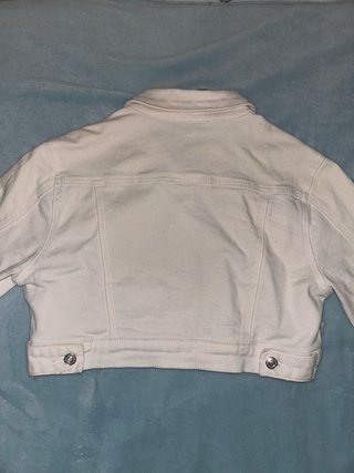 Chaqueta tejana blanca corta