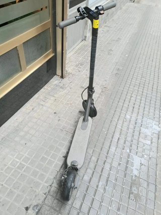 Patinete Xiaomi Esencial sin guardabarros