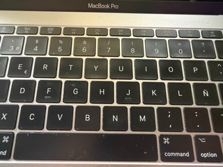 MacBook Pro 13” 2017 i5 8GB 128GB
