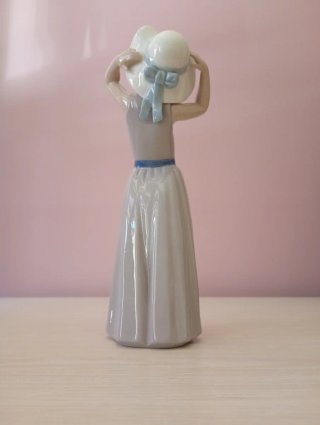 Figura statuetta Lladro "Coy" 5011