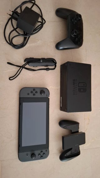 Nintendo Switch con accesorios