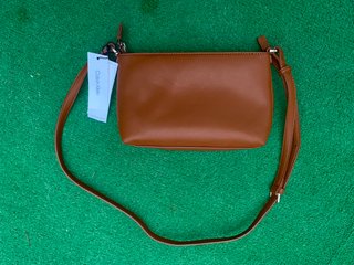 Bolso Calvin Klein marrón NUEVO con etiquetas