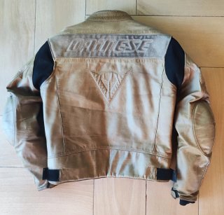 CHAQUETA Dainese T-50 y PANTALON Axon T-48