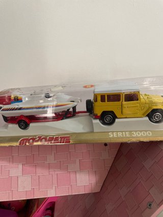Majorette Jeep con Barca Serie 3000