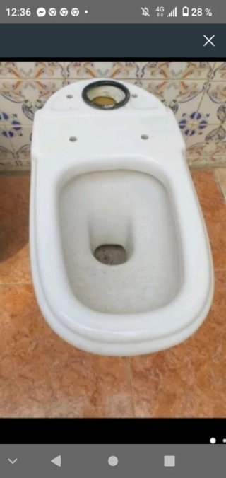 Taza de porcelana blanca