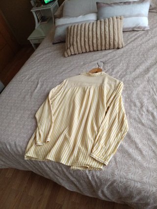 Camisa de rayas amarillas y blancas Talla XL