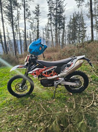KTM 690 Enduro R 15.000 kmts