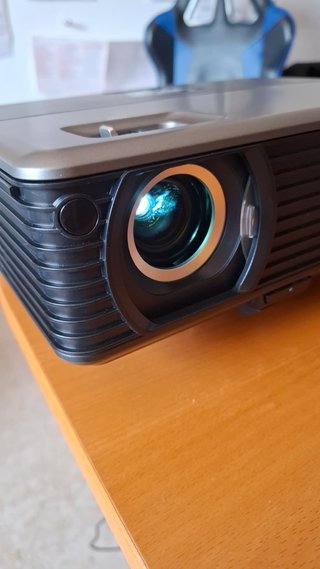 Proyector DLP Acer P5270 + Pantalla Elecom-2 eléc.