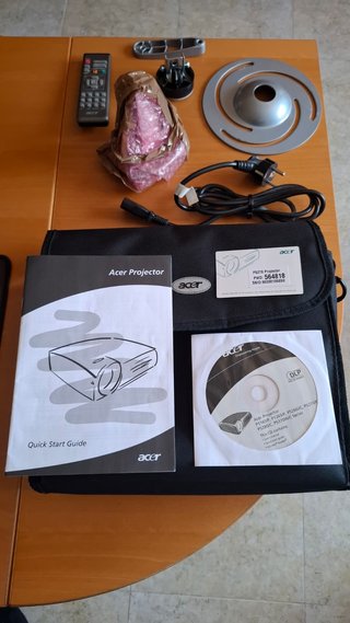 Proyector DLP Acer P5270 + Pantalla Elecom-2 eléc.