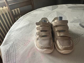 Zapatillas barefoot niño T.29 Lefties A estrenar
