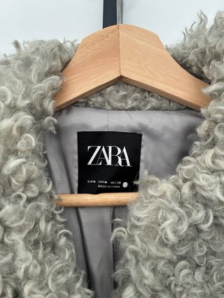 Abrigo Zara Gris Peluche Largo