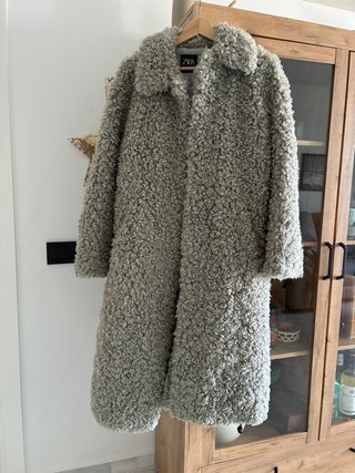 Abrigo Zara Gris Peluche Largo