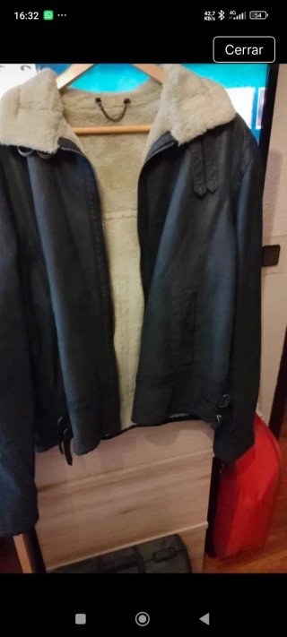 Chaqueta Piel y Borrego Negra Beige