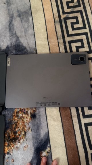 Tablet con funda magnética y lápiz magnetico