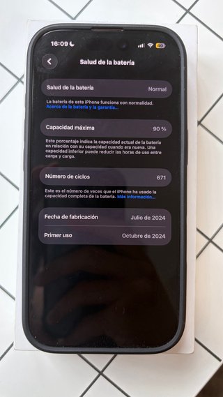 iPhone 16 PRO - 256GB Titanio