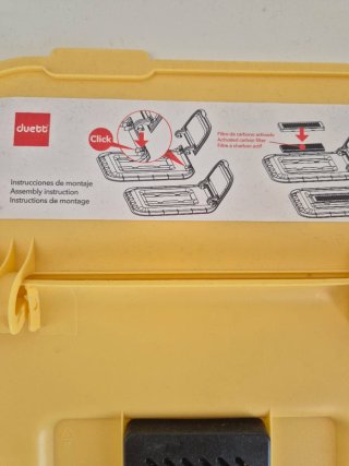 Cubo basura gris y amarillo
