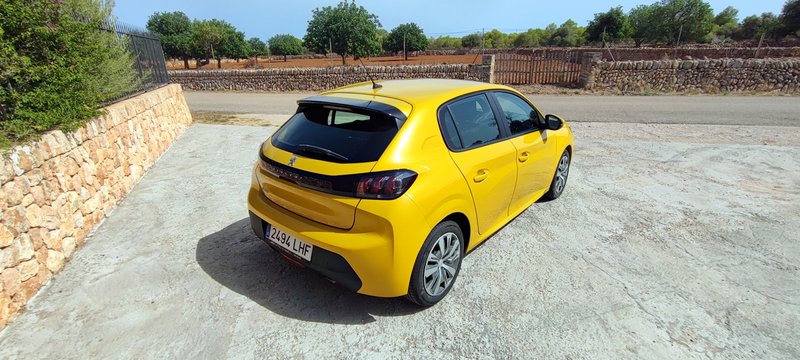 Peugeot 208 2020, foto 3