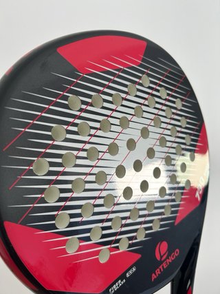 Pala Padel Artengo 730 con funda