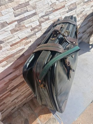 Conjunto Maletas Retro Cuero Negro y Marrón