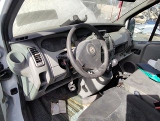 1865597 opel 8200608360 colector vivaro combi 2.7t