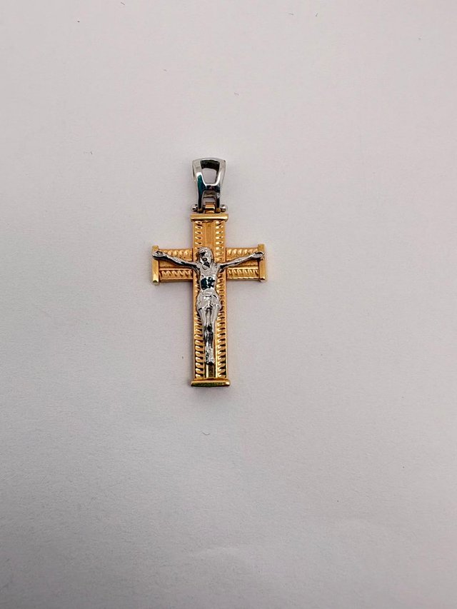 Colgante Cruz Oro 18k 2,9gr